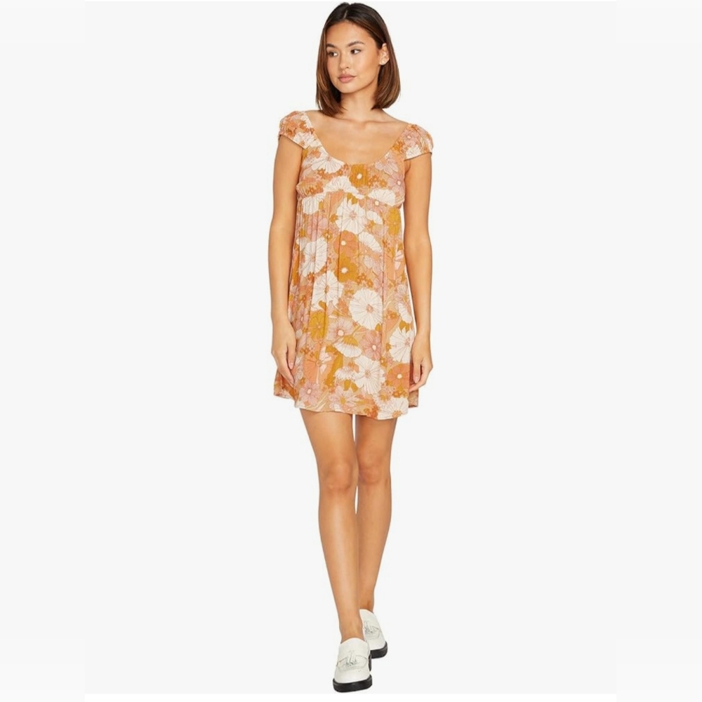 NWT Volcom Women's Only Good Daze Dress. Size M